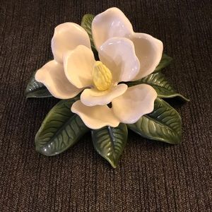Antique Magnolia flower (70s) era